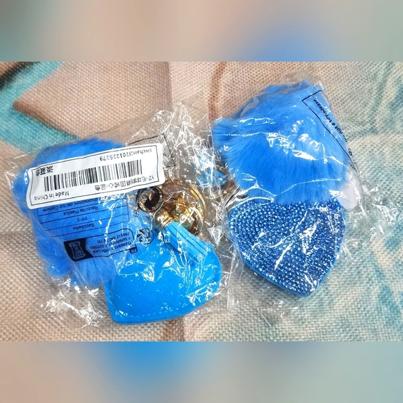 Heart Bag Charm Keychain NIP - Picture 6 of 8